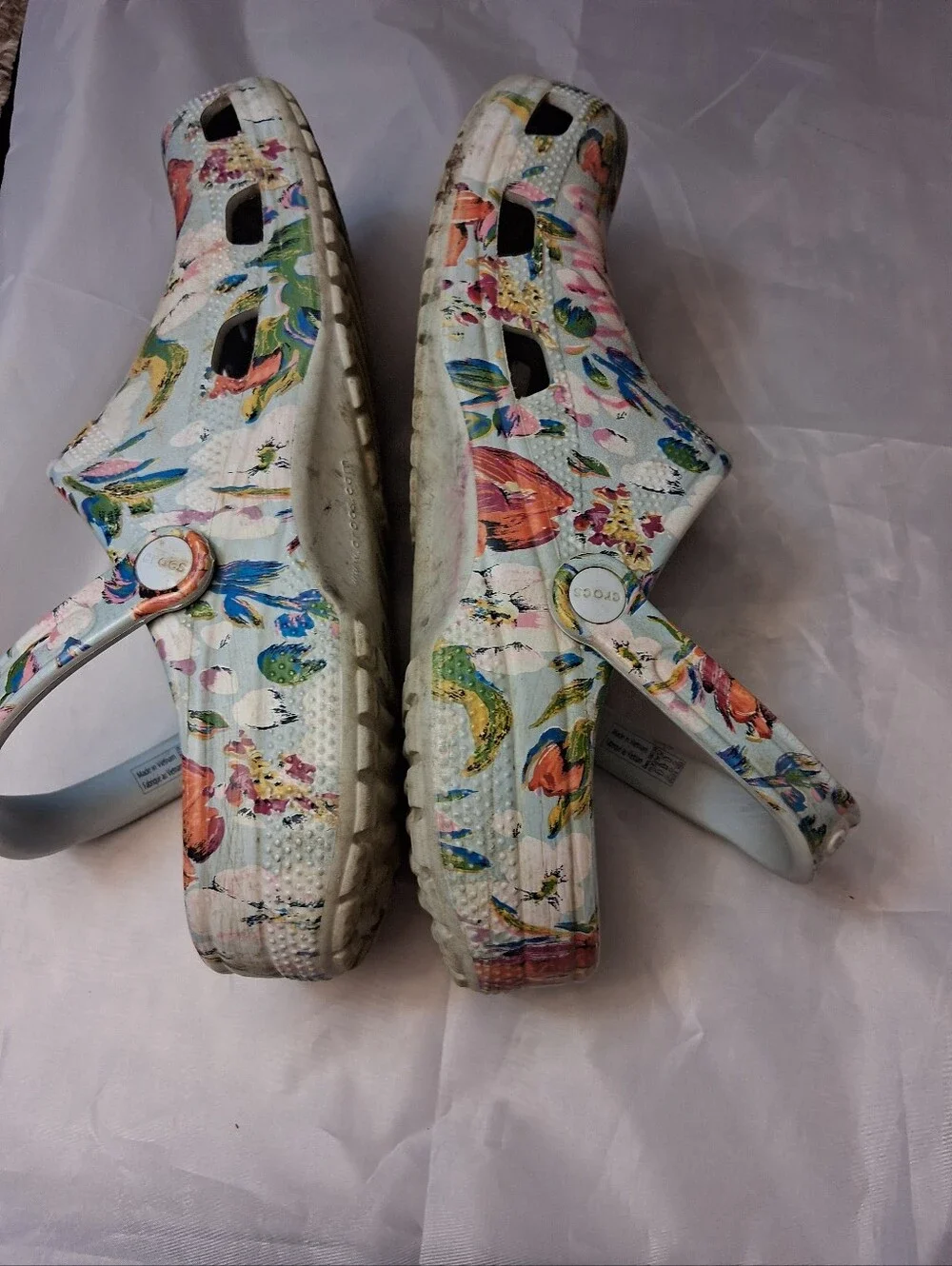 Crocs x Vera Bradley Classic Clogs Sea Air Floral Women's Size 10